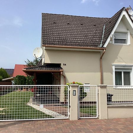 Sueti Nyaralo Villa Balatonmáriafürdő Eksteriør bilde